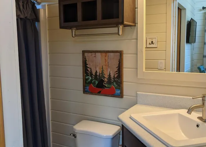Cozy In A Fun Mini Resort! *